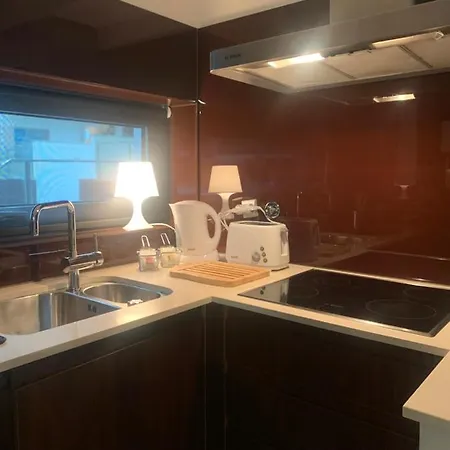 Appartement Oikos 77 *